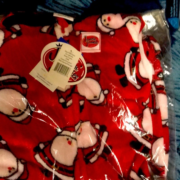 ๐โ๏ธ Unisex baby all-in-one footie
๐๐ ๐๐๐๐ ๐๐๐๐ - Picture 1 of 3